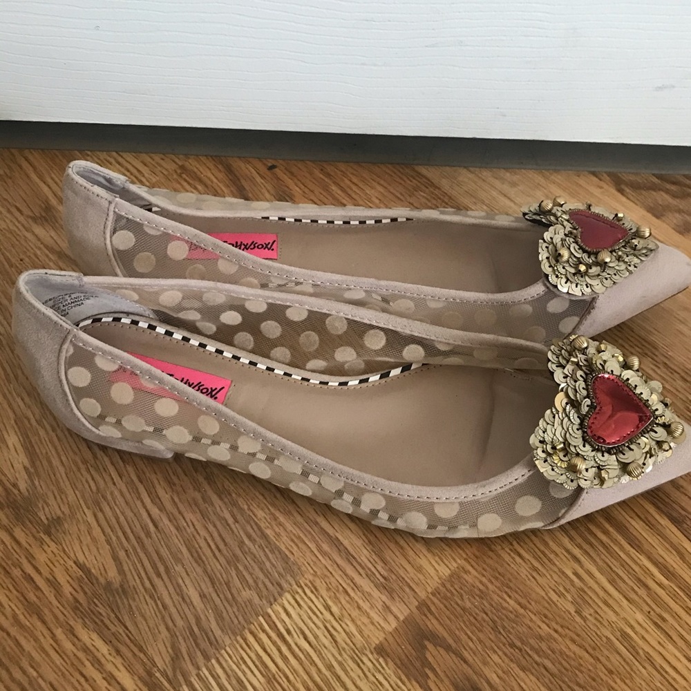 Betsey Johnson Flats